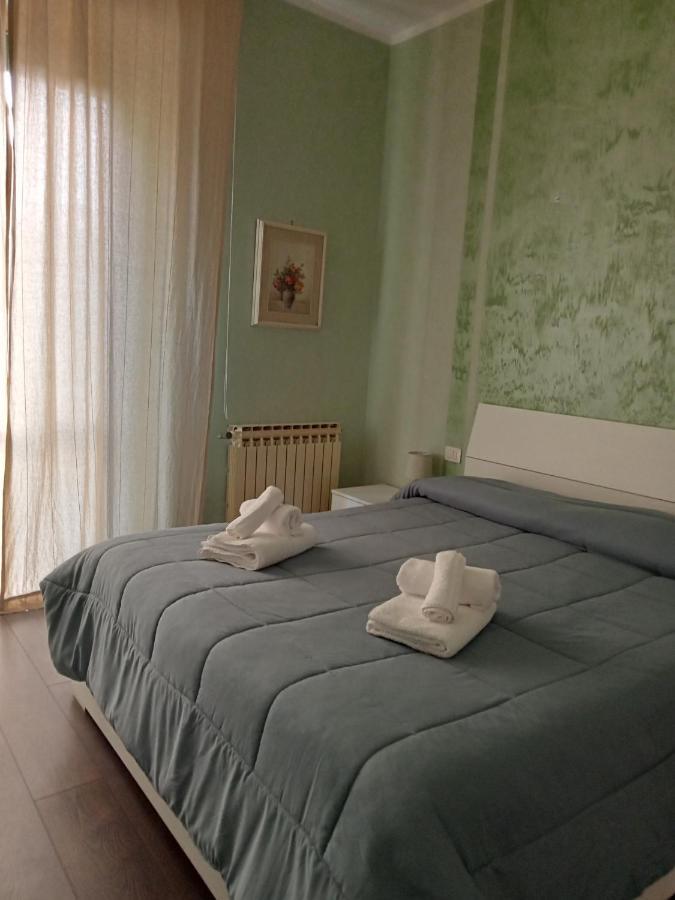 Casa Sofia - Appartamento Con Parcheggio Riservato Terni Exterior foto
