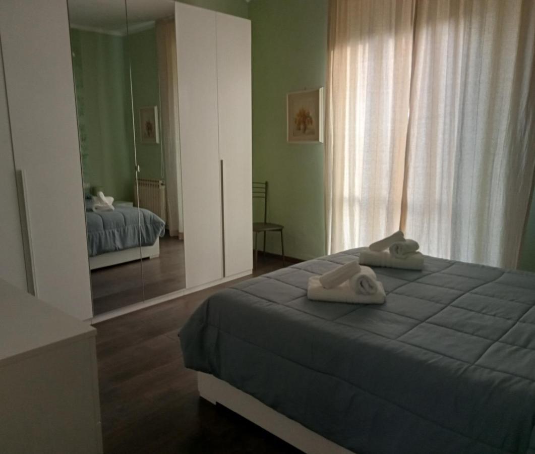 Casa Sofia - Appartamento Con Parcheggio Riservato Terni Exterior foto
