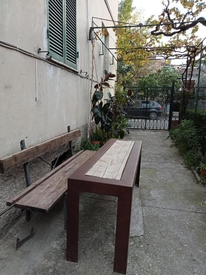 Casa Sofia - Appartamento Con Parcheggio Riservato Terni Exterior foto